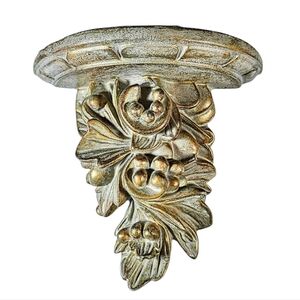 Ornate Classical Acanthus Leaf  Gold Tone Wall Scone Display Shelf 6.5''Tall